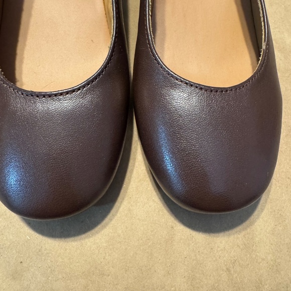ARRAY LOW HEEL LEATHER PUMPS - Picture 4 of 10